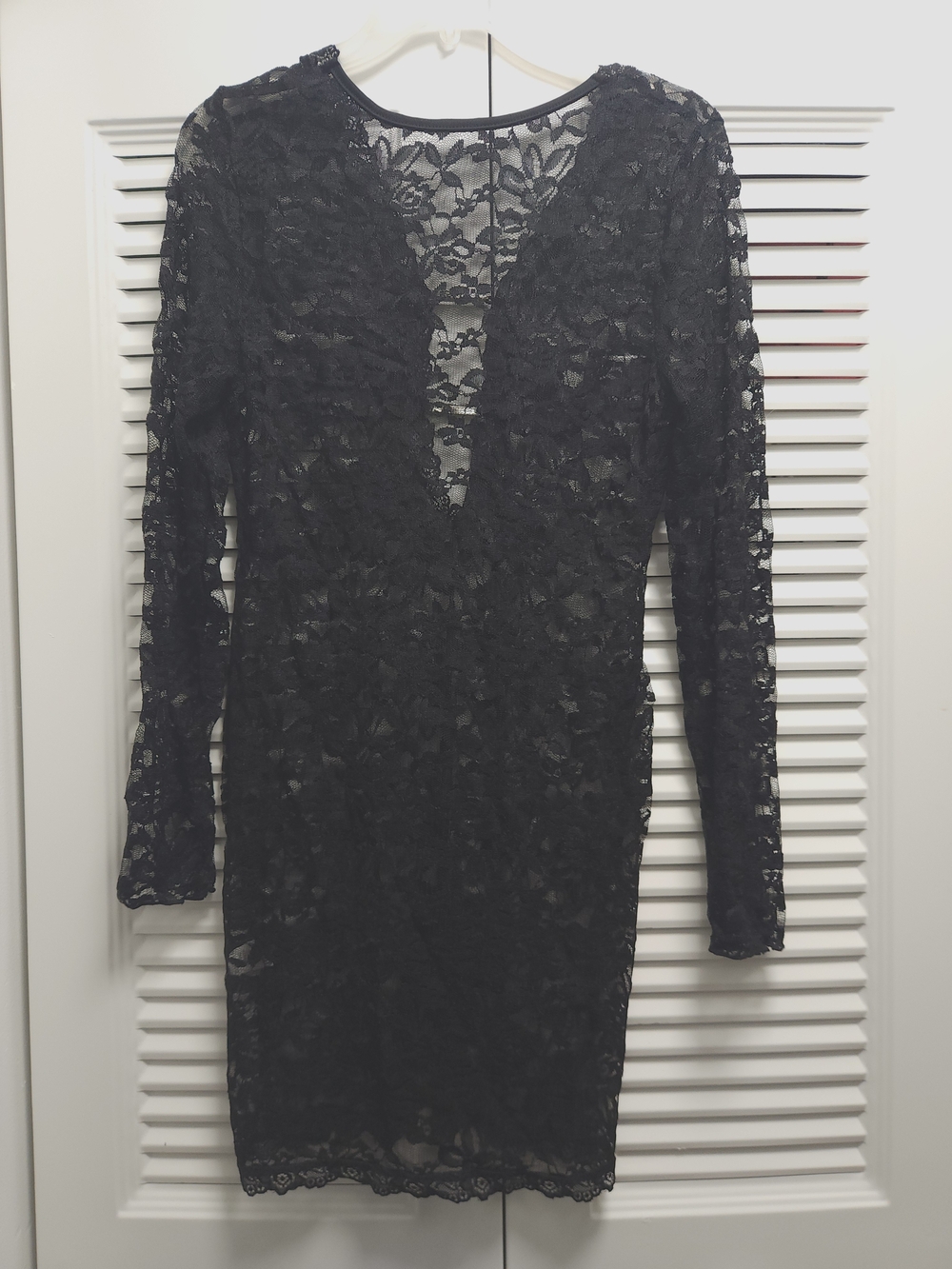 Black Sheer Floral Lace Long Sleeve Mini Dress Cover-Up – Size Large
